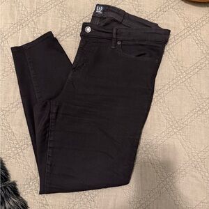 GAP Women's Classic Black Skinny Jeans